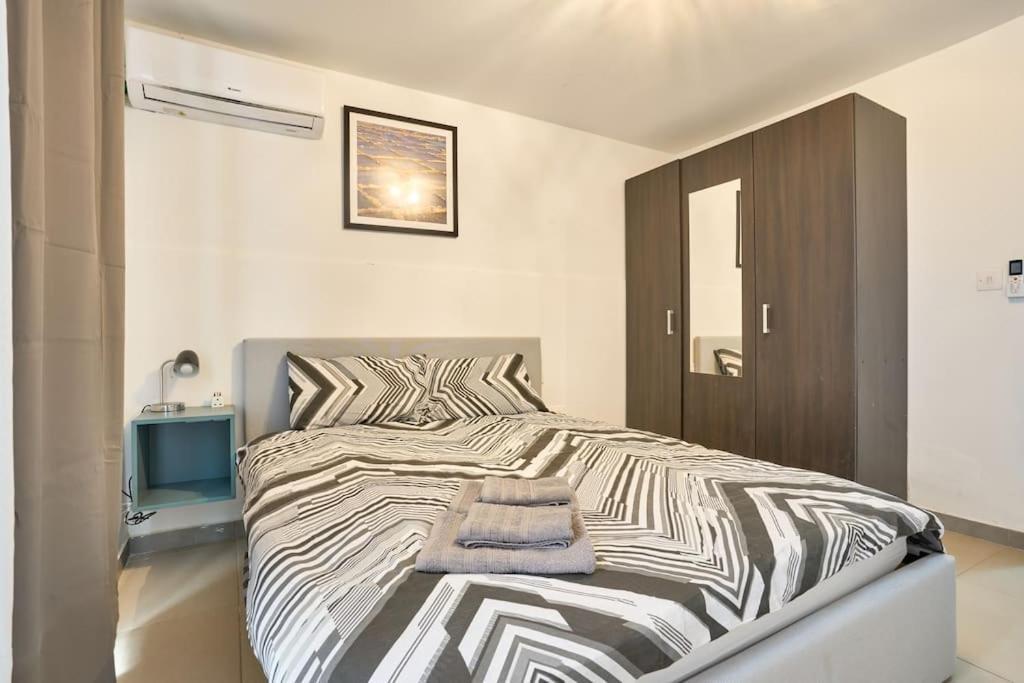 Urban Front - Walking Distance From Paceville And St George Bay Beach Is-Swieqi Exterior foto