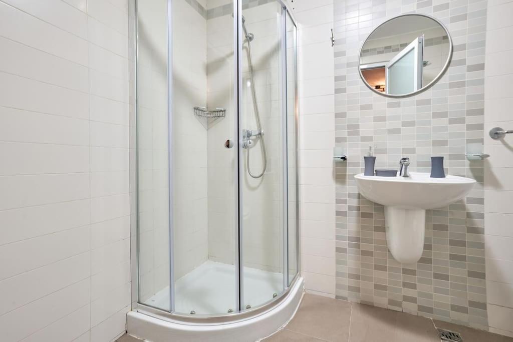 Urban Front - Walking Distance From Paceville And St George Bay Beach Is-Swieqi Exterior foto